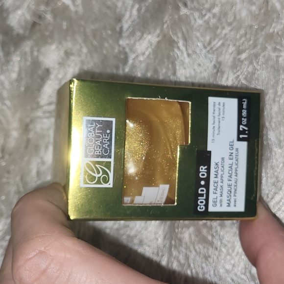 Mix of 5 Items for Women and bath - Picture 6 of 7